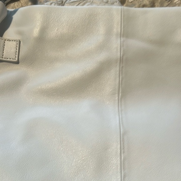 GAP Leather Purse - Picture 9 of 13